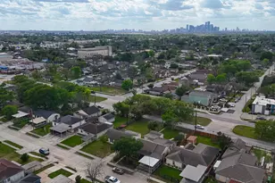 402 Meters St, Houston, TX 77020 - Photo 5