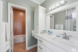 401 Lakeside Ln, Houston, TX 77058 - Photo 17