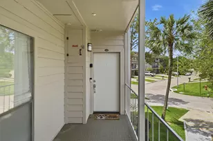 401 Lakeside Ln, Houston, TX 77058 - Photo 3