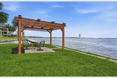 401 Lakeside Lane #113, Houston, TX 77058 - Photo 23