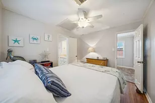 4121 Las Palmas St, Galveston, TX 77554 - Photo 17