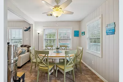 4121 Las Palmas Street, Galveston, TX 77554 - Photo 9