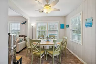 4121 Las Palmas St, Galveston, TX 77554 - Photo 9