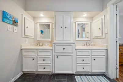 4121 Las Palmas Street, Galveston, TX 77554 - Photo 15