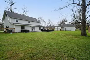 1635 Pony Ln, Wallis, TX 77485 - Photo 29