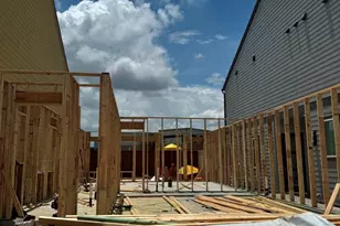 16023 Hayes Pk Dr, Houston, TX 77079 - Photo 5