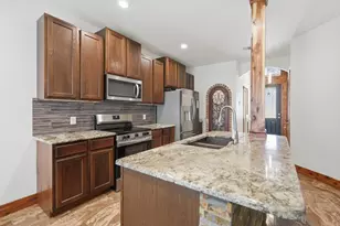 204 Matthew Cove, Bastrop, TX 78602 - Photo 5
