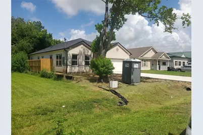 105 S Algeria Street, Texas City, TX 77591 - Photo 7