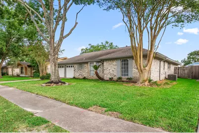 1923 Winding Creek Drive, Pearland, TX 77581 - Photo 3