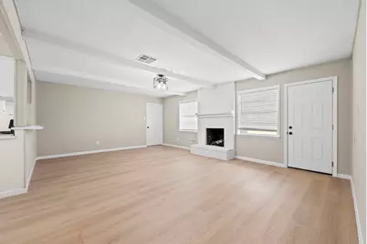 1923 Winding Creek Drive, Pearland, TX 77581 - Photo 7