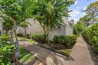 10673 Braes Bend Drive, Houston, TX 77071 - Photo 3