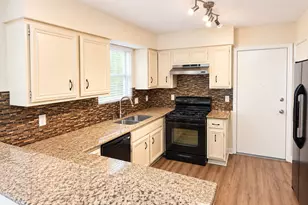 16027 Hollow Rock Dr, Houston, TX 77070 - Photo 11