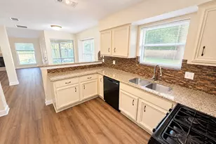 16027 Hollow Rock Dr, Houston, TX 77070 - Photo 13