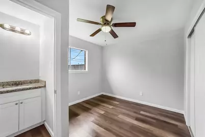 10987 Fairland Drive, Houston, TX 77051 - Photo 19