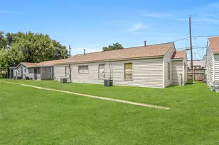 2802 Randolph Rd, Pasadena, TX 77503 - Photo 5
