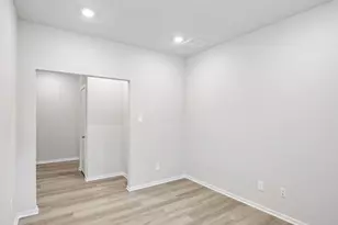 12031 Marlin Strait Dr, Baytown, TX 77523 - Photo 5