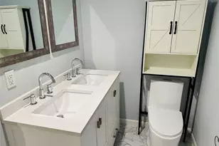 9758 Cedardale Dr, Houston, TX 77055 - Photo 15