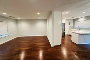 9758 Cedardale Dr, Houston, TX 77055 - Photo 5