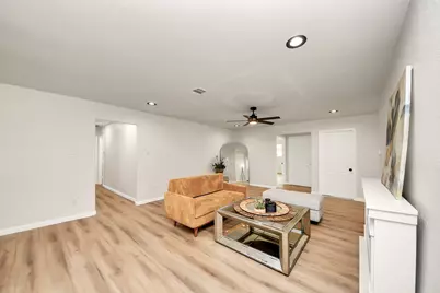 2407 Crestdale Dr, Houston, TX 77080 - Photo 19