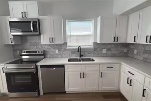 8019 Birmingham St, Houston, TX 77028 - Photo 3