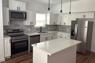 8019 Birmingham St, Houston, TX 77028 - Photo 3