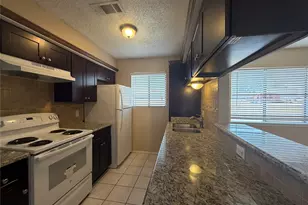 1410 Blalock Rd, Houston, TX 77055 - Photo 1
