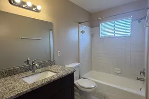 1410 Blalock Rd, Houston, TX 77055 - Photo 5