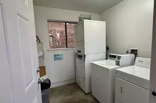 1410 Blalock Rd, Houston, TX 77055 - Photo 7
