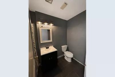 1101 Southampton Dr, Angleton, TX 77515 - Photo 9