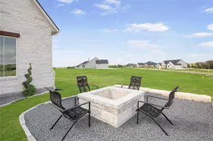 1355 Bluebonnet Ridge Dr, Chappell Hill, TX 77426 - Photo 5