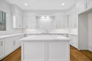 983 S Post Oak Ln, Houston, TX 77056 - Photo 11