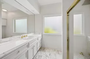 983 S Post Oak Ln, Houston, TX 77056 - Photo 31