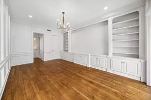 983 S Post Oak Ln, Houston, TX 77056 - Photo 9