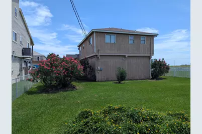 16716 Fletcher Christian Road, Jamaica Beach, TX 77554 - Photo 21