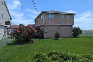 16716 Fletcher Christian Rd, Jamaica Beach, TX 77554 - Photo 21