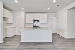4776 Luna Lndg Dr, Katy, TX 77493 - Photo 3