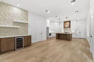 6011 Maxie St, Houston, TX 77007 - Photo 9