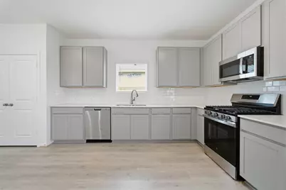8015 Jasper Meadows, Angleton, TX 77515 - Photo 17