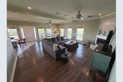 979 Rancho Carribe Drive, Crystal Beach, TX 77650 - Photo 23