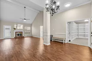 2733 W Oaks Blvd, Pearland, TX 77584 - Photo 7