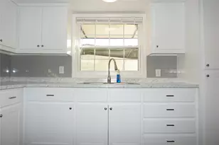 8977 Gladewood St, Willis, TX 77318 - Photo 9