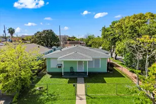 4827 Ave Q 1/2, Galveston, TX 77551 - Photo 23