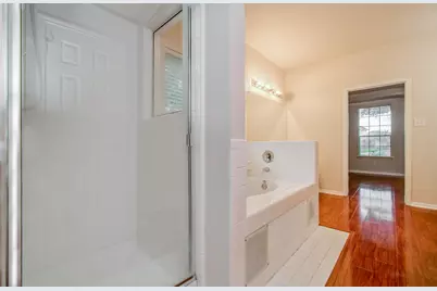 2907 Little Branch Ct, Houston, TX 77082 - Photo 9