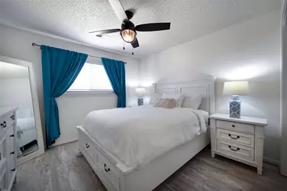 1127 Tiki Drive, Tiki Island, TX 77554 - Photo 23