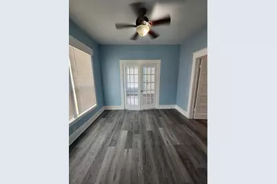 1601 40th Street, Galveston, TX 77550 - Photo 5