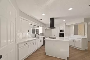 7427 Willow Oak Dr, Baytown, TX 77521 - Photo 11