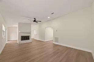 7427 Willow Oak Dr, Baytown, TX 77521 - Photo 7