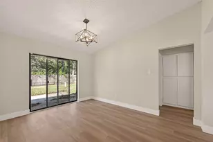 7427 Willow Oak Dr, Baytown, TX 77521 - Photo 9