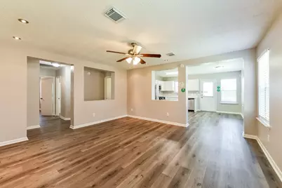 10247 Country Squire Boulevard #1, Baytown, TX 77523 - Photo 3