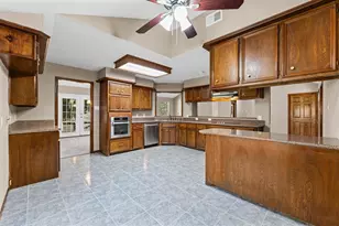 339 Freeman Blvd, West Columbia, TX 77486 - Photo 13